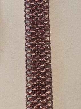 Light pink chain mail bracelet
